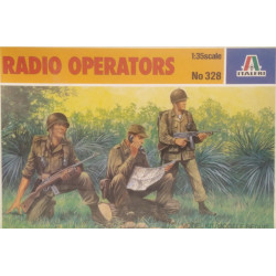 ITALERI: RADIO OPERATORS...