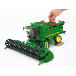 BRUDER : COSECHADORA JOHN DEERE  T670i