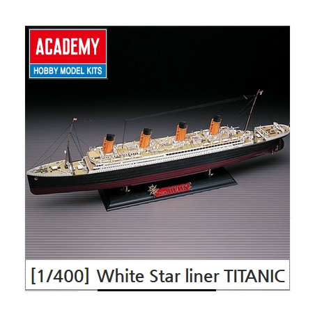 ACADEMI : The White Star Liner  TITANIC  escala 1:400