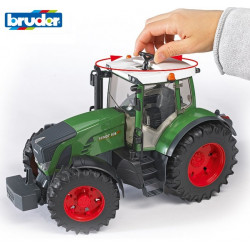 BRUDER : TRACTOR FENDT 936 VARIO 1:16