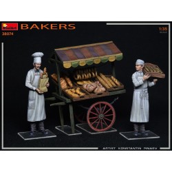 MINIART : BAKERS - PANADEROS  escala 1:35