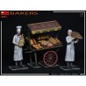 MINIART : BAKERS - PANADEROS  escala 1:35