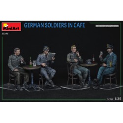 MINIART : GERMAN SOLDIERS IN CAFE  escala 1:35