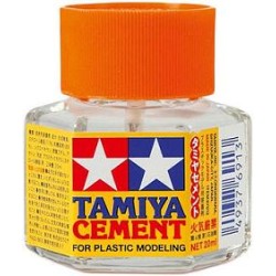 TAMIYA : PEGAMENTO LIQUIDO 20 gramos