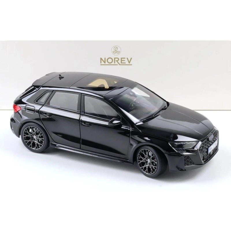 NOREV : AUDI A3 RS3 NEGRO 2025    ESCALA 1:18