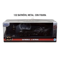 JADA : BATMOBIL CON FIGURA Escala 1:32