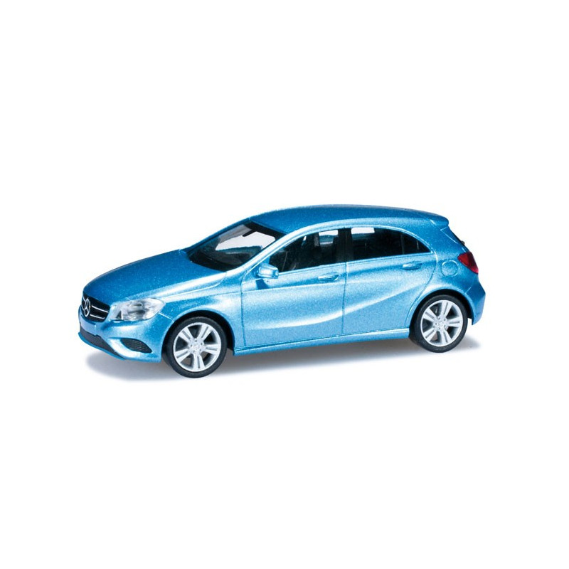 HERPA : Mercedes-Benz A-Klasse, sur mar azul metálico   escala 1:87